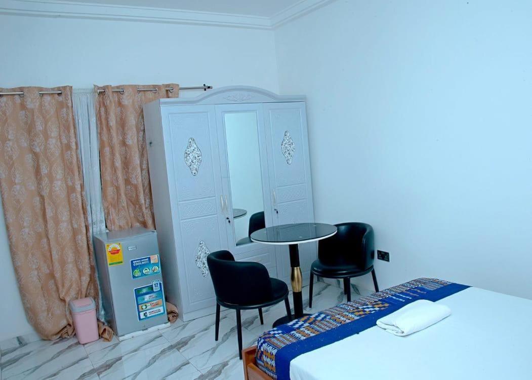 The Lords Palace Guest House Tema Extérieur photo