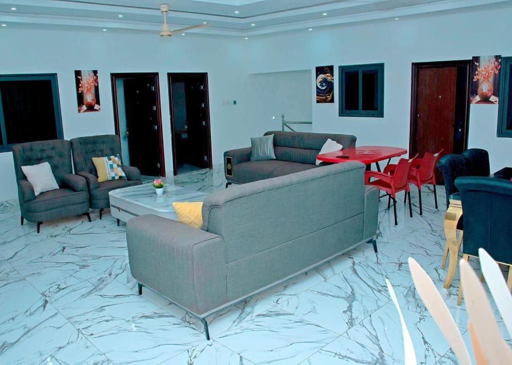 The Lords Palace Guest House Tema Extérieur photo